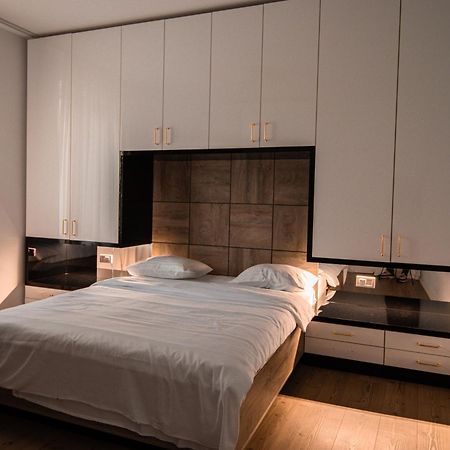 Old Town Bucharest Apartment Poiana 7 Dış mekan fotoğraf